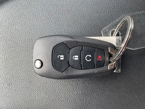 Used 2024 Chevrolet Trax LS w/ LS Convenience Package FWD image 30