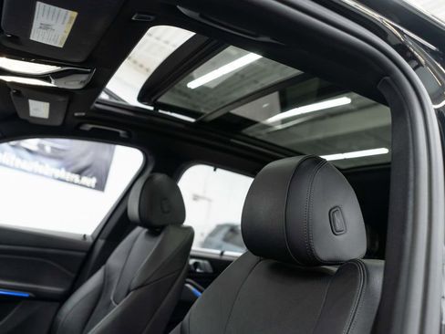 Used 2019 BMW X5 xDrive40i w/ Premium Package 2 image 8