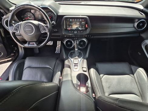 Used 2016 Chevrolet Camaro SS RWD image 21