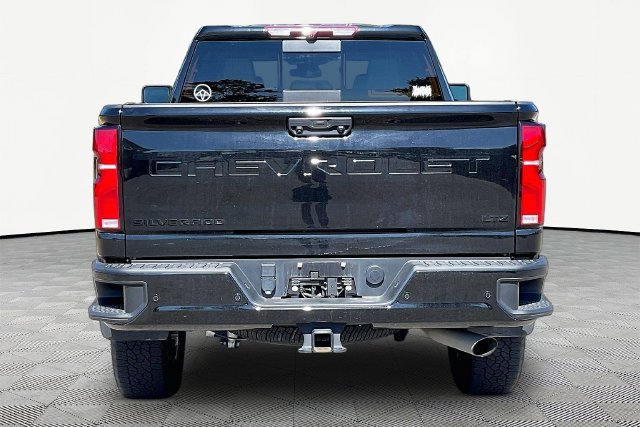 Used 2025 Chevrolet Silverado 2500 LTZ w/ LTZ Plus Package AWD/4WD image 6
