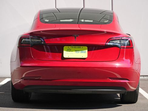 Used 2023 Tesla Model 3 Standard Range RWD image 10