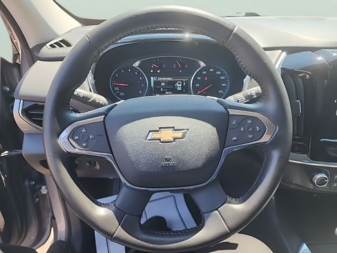 Used 2019 Chevrolet Traverse LT FWD image 14