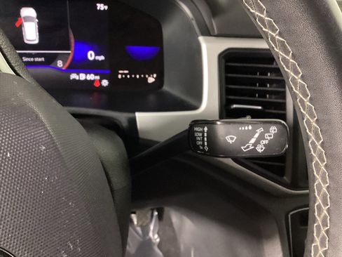Used 2022 Volkswagen Atlas SE AWD/4WD image 23