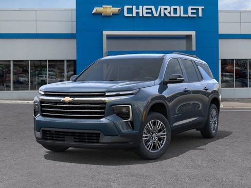 Certified 2026 Chevrolet Traverse LT w/ Driver Confidence Package image 39