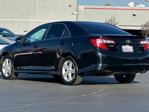 Used 2012 Toyota Camry SE image 7