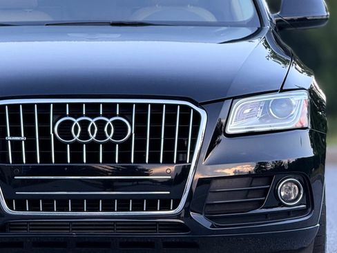 Used 2016 Audi Q5 2.0T Premium Plus w/ Technology Package AWD/4WD image 15