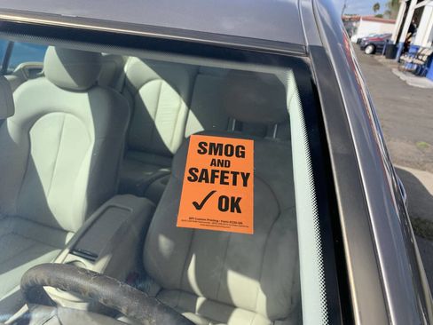 Used 2006 Mercedes-Benz CLK 350 Coupe image 15