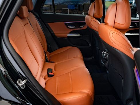 Certified 2025 Mercedes-Benz GLC 300 4MATIC image 34