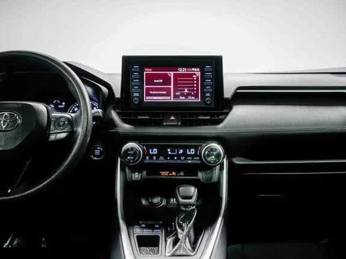 Certified 2019 Toyota RAV4 XLE image 14