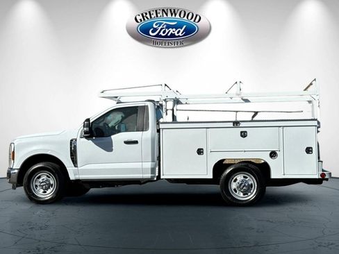 New 2025 Ford F350 XL w/ XL Chrome Package RWD image 7