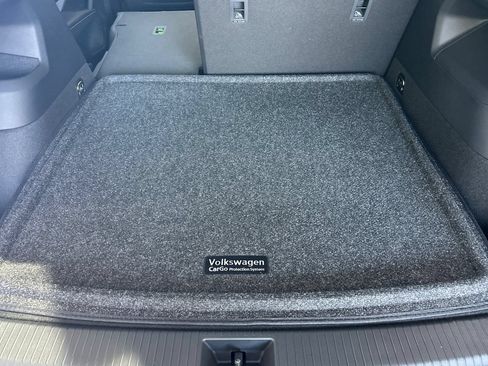 New 2026 Volkswagen Tiguan SE AWD/4WD image 13