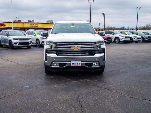 Used 2019 Chevrolet Silverado 1500 LTZ image 2