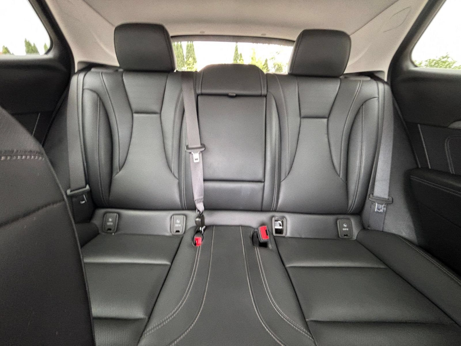 Used 2024 Buick Envision Preferred AWD/4WD image 35