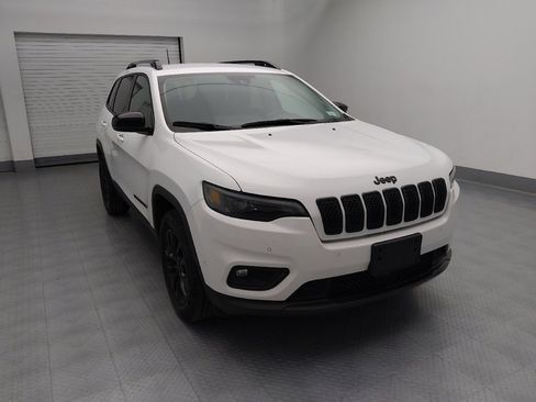 Used 2023 Jeep Cherokee Altitude Lux image 13