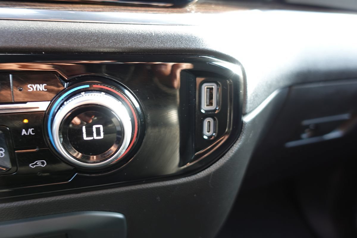 Used 2024 GMC Sierra 3500 SLE AWD/4WD image 54