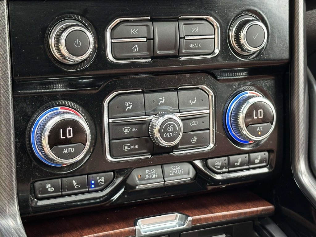 Used 2023 GMC Yukon Denali Ultimate AWD/4WD image 35