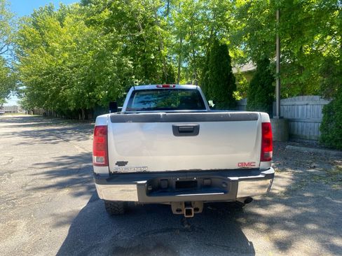 Used 2013 GMC Sierra 2500 W/T w/ Snow Plow Prep Package AWD/4WD image 4