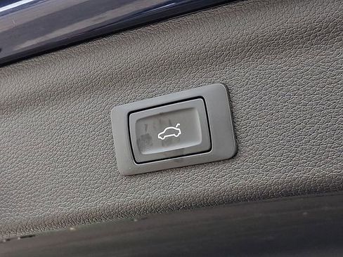 Used 2022 Audi Q3 2.0T Premium Plus image 35