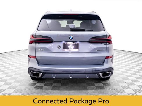 Used 2024 BMW X5 xDrive40i w/ M Sport Package AWD/4WD image 4