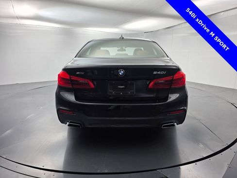 Used 2019 BMW 540i xDrive w/ M Sport Package image 5