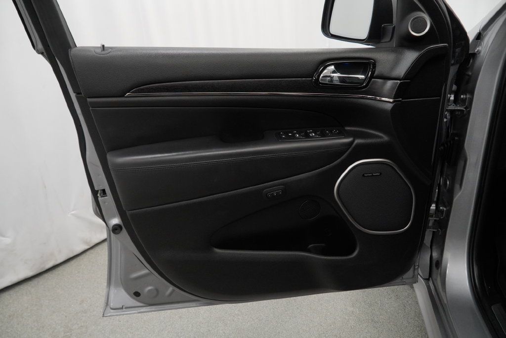 Used 2020 Jeep Grand Cherokee High Altitude AWD/4WD image 34