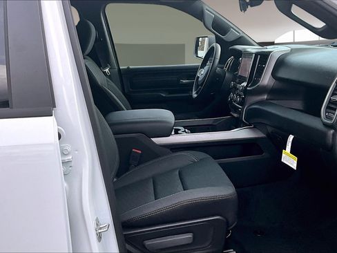 New 2026 RAM 1500 Express AWD/4WD image 26