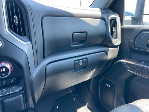 Used 2023 GMC Sierra 2500 Denali w/ Denali Black Diamond Edition AWD/4WD image 50