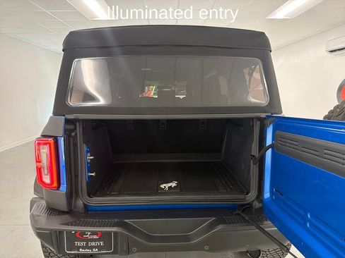 Used 2023 Ford Bronco Badlands AWD/4WD image 9
