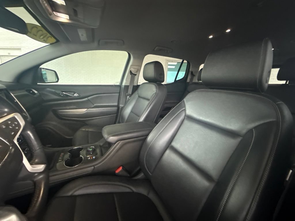 Used 2022 GMC Acadia SLT w/ Preferred Package FWD image 26
