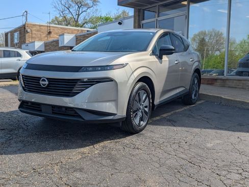 Used 2026 Nissan Murano SL AWD/4WD image 3