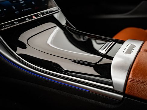 Used 2022 Mercedes-Benz C 300 4MATIC Sedan image 40