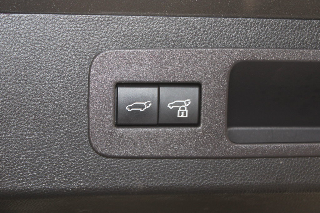 Used 2024 Lexus LX 600 4WD w/ Luxury Package image 17