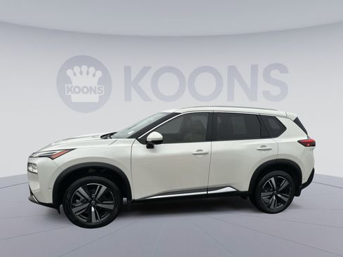 Used 2022 Nissan Rogue Platinum w/ Head-Up Display Package AWD/4WD image 13