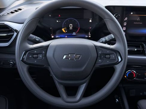 New 2026 Chevrolet TrailBlazer LT w/ Midnight Edition FWD image 12