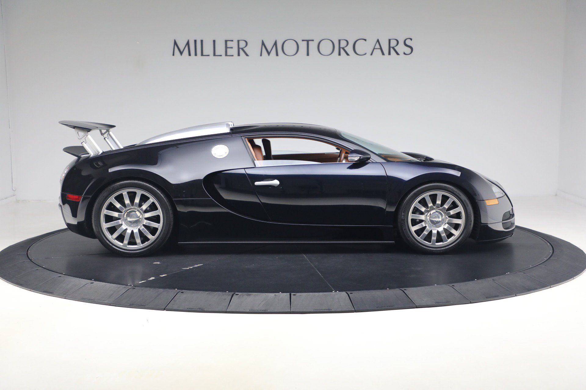 Used 2006 Bugatti Veyron AWD/4WD image 9
