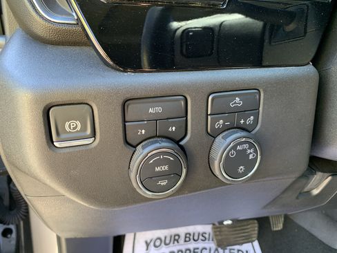 Used 2025 Chevrolet Silverado 1500 LT AWD/4WD image 22