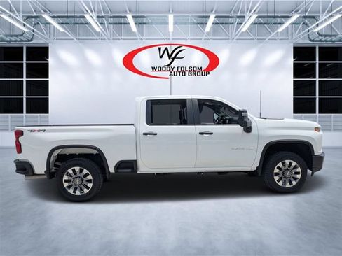 Used 2023 Chevrolet Silverado 2500 Custom w/ Custom Value Package AWD/4WD image 2