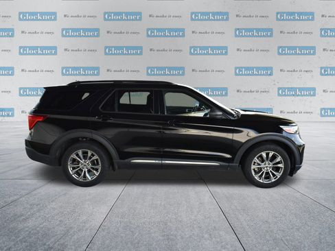 Used 2021 Ford Explorer XLT w/ Equipment Group 202A AWD/4WD image 4