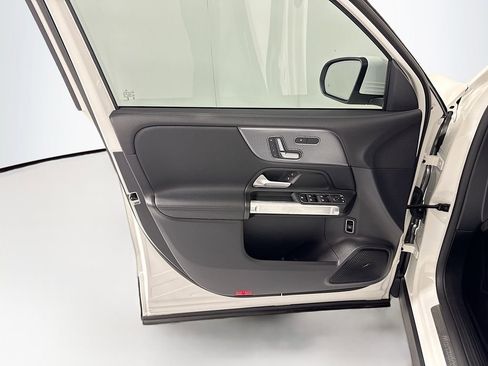 Certified 2023 Mercedes-Benz EQB 300 4MATIC image 25