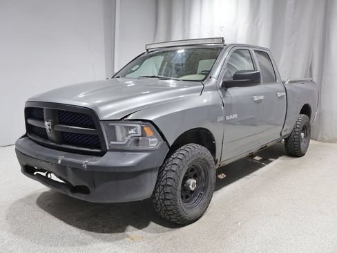 Used 2010 Dodge Ram 1500 Truck ST w/ ST Popular Equipment Group AWD/4WD image 7