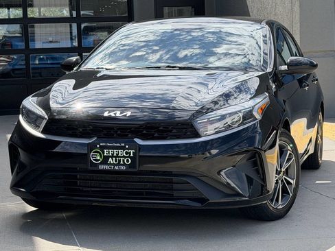 Used 2022 Kia Forte LXS FWD image 3