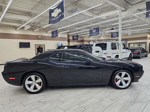 Used 2010 Dodge Challenger SRT8 w/ SRT Option Group II RWD image 5
