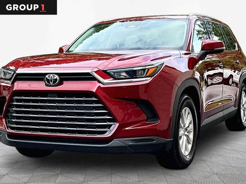 Used 2025 Toyota Grand Highlander FWD image 1