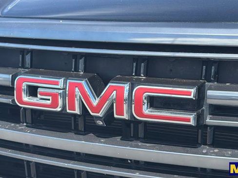 Used 2023 GMC Yukon XL AT4 w/ AT4 Premium Package AWD/4WD image 40
