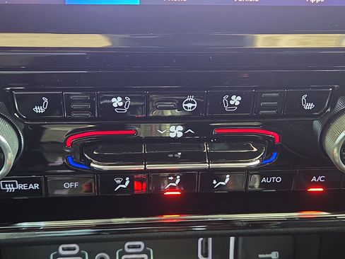 New 2025 Jeep Grand Cherokee Summit image 26