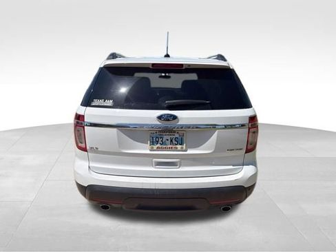 Used 2013 Ford Explorer XLT FWD image 4