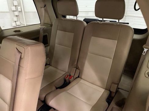 Used 2007 Mercury Mountaineer AWD image 22