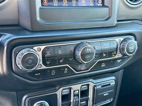 Used 2022 Jeep Wrangler Unlimited Sport S image 15