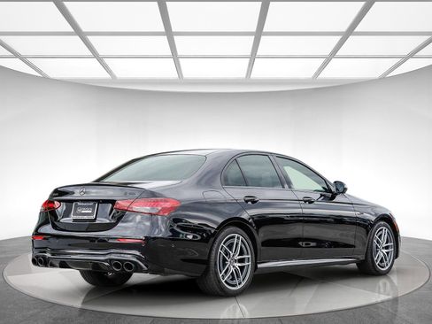 Certified 2022 Mercedes-Benz E 53 AMG 4MATIC Sedan image 4