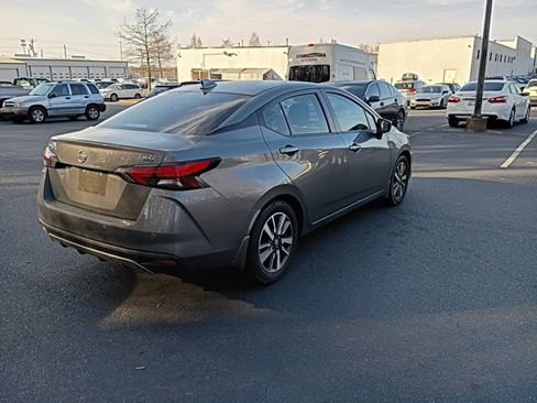 Used 2022 Nissan Versa SV w/ Trunk Package image 6